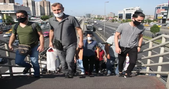 İstanbul’da yaya ve araç trafiği hareketliliği
