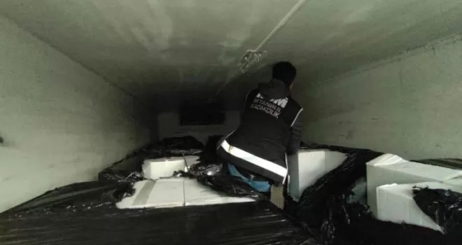 İstanbul’da yılbaşı öncesinde 7 bin 716 şişe sahte içki ele geçirildi
