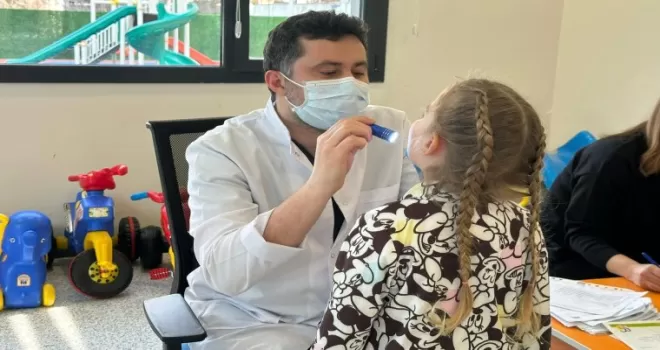 İstanbul’da ’Yuvamız Bakırköy’de miniklere sağlık taraması