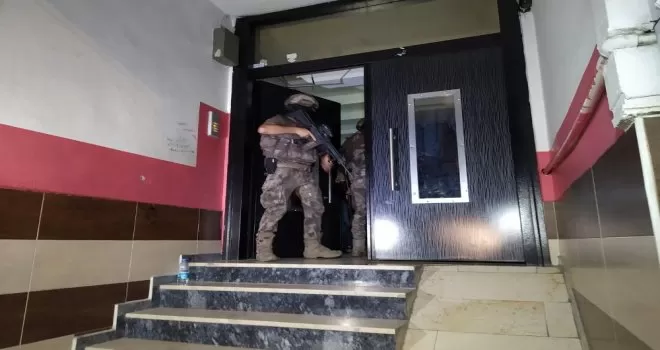 İstanbul emniyetinden zehir tacirlerine şafak operasyonu
