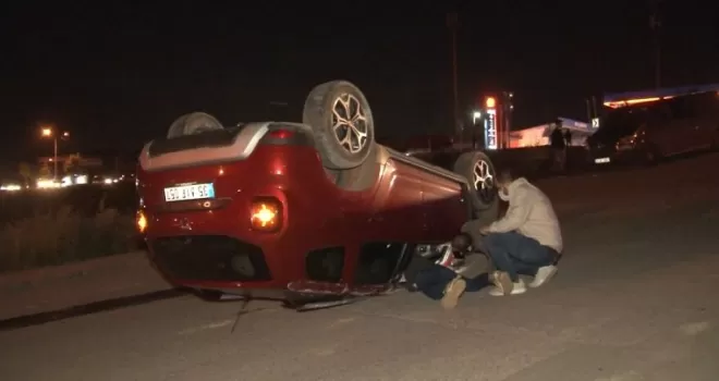 İstanbul Havalimanı yolunda bir araç takla attı
