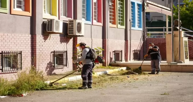 İstanbul Maltepe’de okullarda toplu temizlik