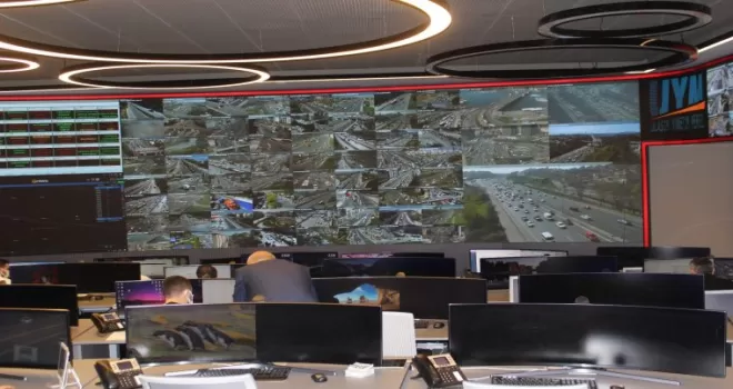 İstanbul’un “tam kapanma” trafiği bu merkezden izleniyor
