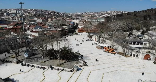 İstanbul’un tarihi camileri boş kaldı
