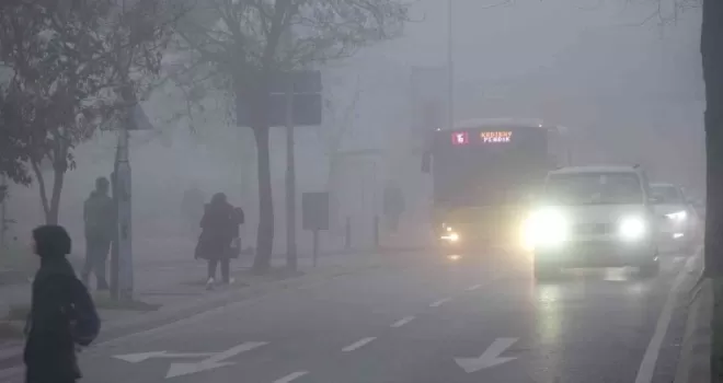 İstanbullular güne sis ile uyandı
