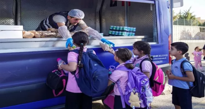 İzmir Büyükşehir’den beslenmede yeni dönem desteği