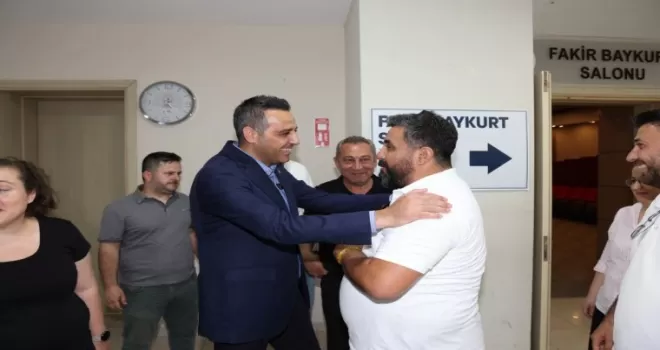 İzmir Çiğli’de bayramlaşma heyecanı