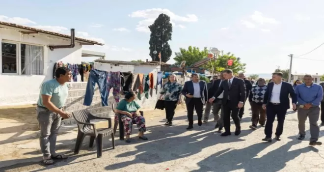 İzmir Çırpı’da Başkan Tugay halkla buluştu
