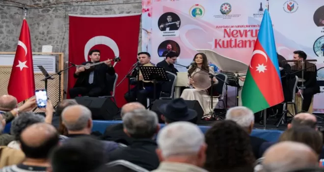 İzmir’de Azerbaycan rüzgarı