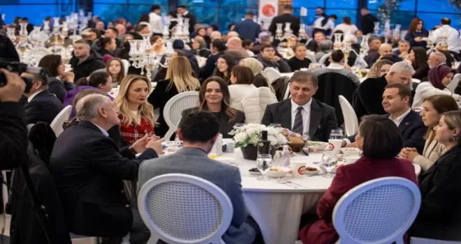 İzmir’de Balıkesirliler iftarda buluştu