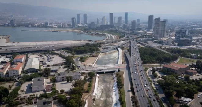 İzmir’de derelerde kapsamlı temizlik