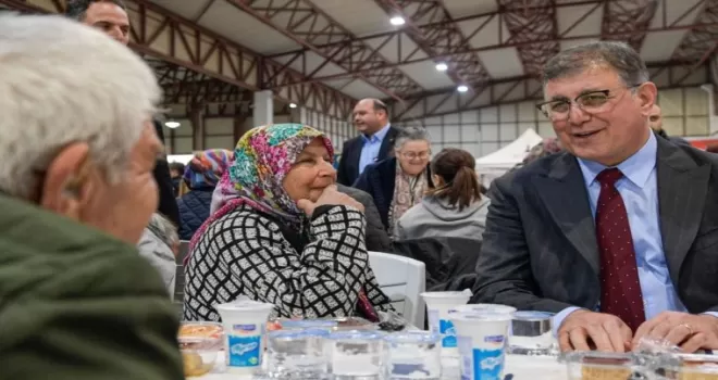 İzmir’de destek ve dayanışmayı büyüyor