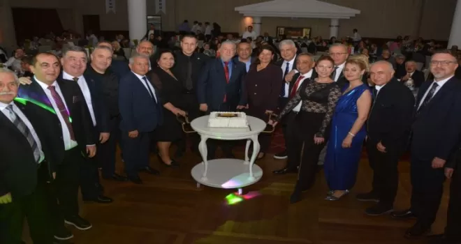 İzmir’de Emlak Komisyoncuları Odası 26. yılını kutladı