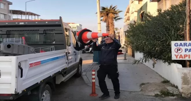 İzmir Güzelbahçe’de zabıta ekipleri işgale geçit vermiyor