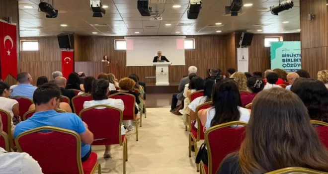 İzmir’in evde bakım modeli masaya yatırıldı