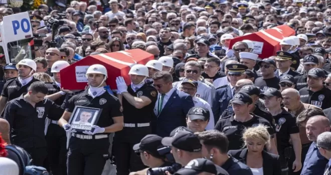 İzmir’in şehitlerine veda!