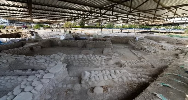 İzmir’in Troya’sı... Yassıtepe’den zenginliğin izleri çıktı