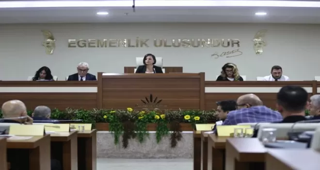 İzmir Karabağlar’da 2027 bütçesi komisyona gönderildi