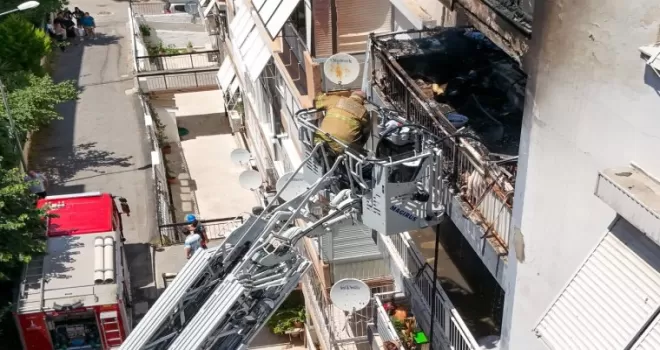 İzmir Karabağlar’daki yangında 6 kişi güvenle tahliye edildi