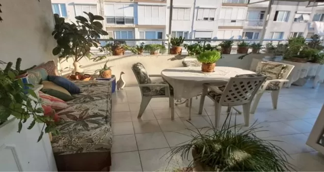 İzmir Karabağlar’ı güzelleştiren balkonlar ödüllendirildi