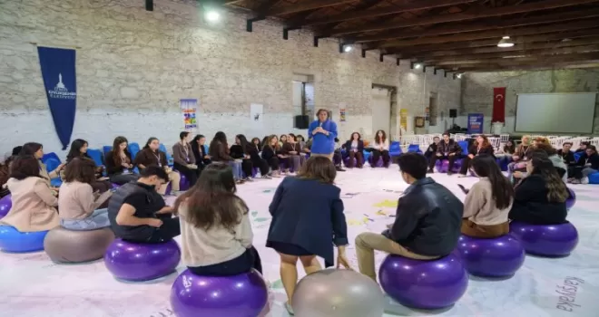 İzmirli gençlere dünyadan iklim desteği