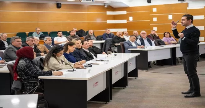 İzmirli muhtarlar Bornova Muhtarlar Akademisi’nde buluştu