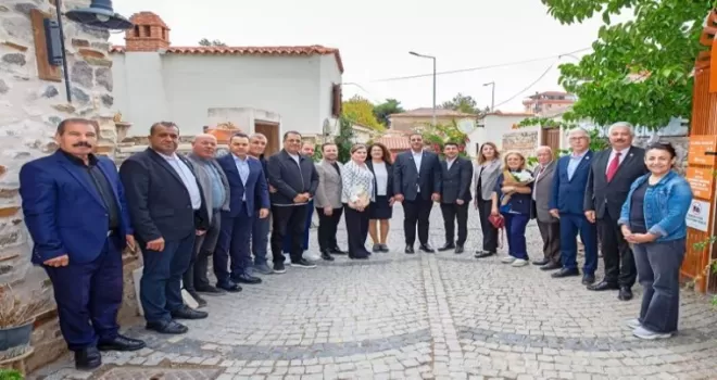 İzmirli muhtarlar Narlıdere’de buluştu
