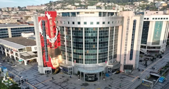 İzmit Belediyesi’ne soruşturma! Başkan Hürriyet dahil 31 gözaltı!