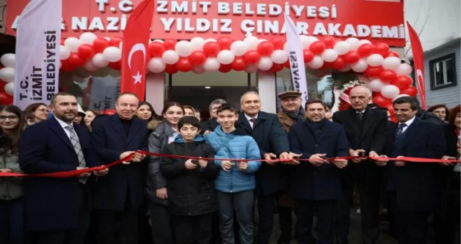 İzmit’te Ali Nazile Yıldız Çınar Akademi LGS Merkezi açıldı