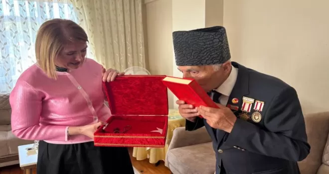 İzmit’te gazilere vefa ziyaretleri sürüyor
