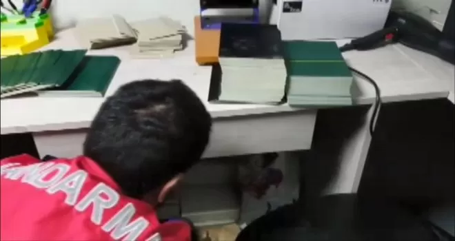 Jandarma’dan sahte kimlik operasyonu
