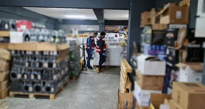 Jandarmadan Bahçelievler’de sahte içki operasyonu
