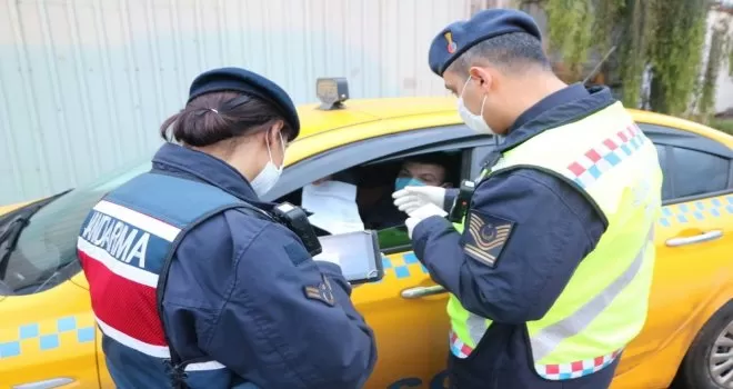 Jandarmadan toplu taşıma araçlarında Covit-19 denetimi
