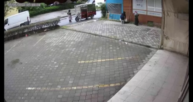 Kadıköy’de güpegündüz klima motorunu çaldılar
