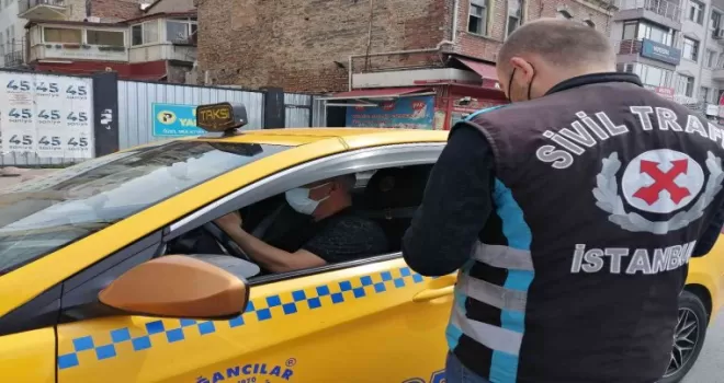Kadıköy’de kurallara uymayan taksiciler cezadan kaçamadı

