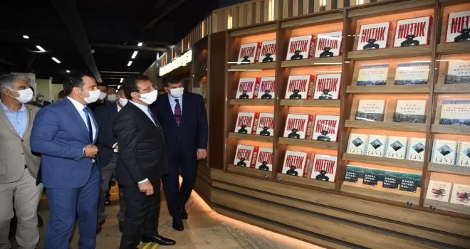 Kadıköy’ün yenilenen yüzü ‘İstanbul Kitapçısında’ anlamlı tanıtım
