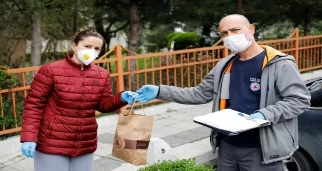 Kağıthane Belediyesi sokak hayvanlarını unutmadı
