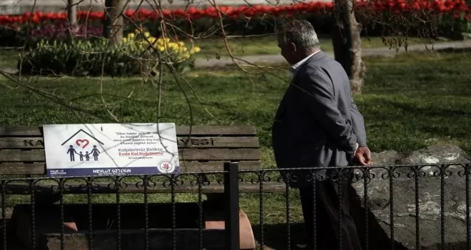 Kağıthane Belediyesi vatandaşları ‘korona’ya karşı koruyor
