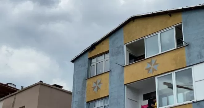 Kağıthane’de havai fişek faciaya sebep oluyordu

