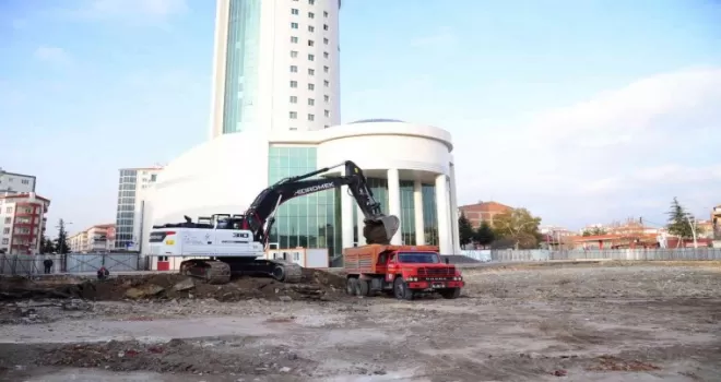 Kahramankazan kent meydanı için çalışmalar başladı
