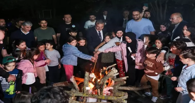 Kamp ateşini Başkan Yusuf Alemdar yaktı