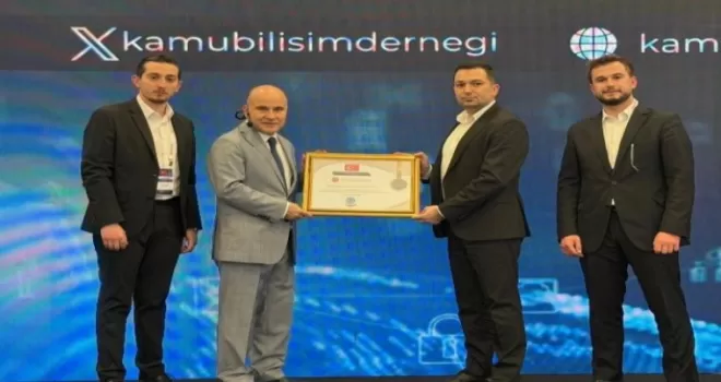 Kamu Bilişim’den İletişim’e başarı belgesi