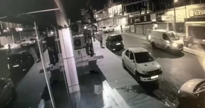 Kamyonet sürücüsü dehşeti yaşadı: Kasadayken aracı çalındı
