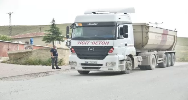 Kamyonlar sıkı denetimde
