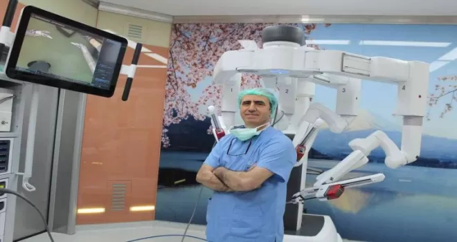 Kanser tedavisinde ‘Robotik Cerrahiler’ uzmanlara avantaj sağlıyor
