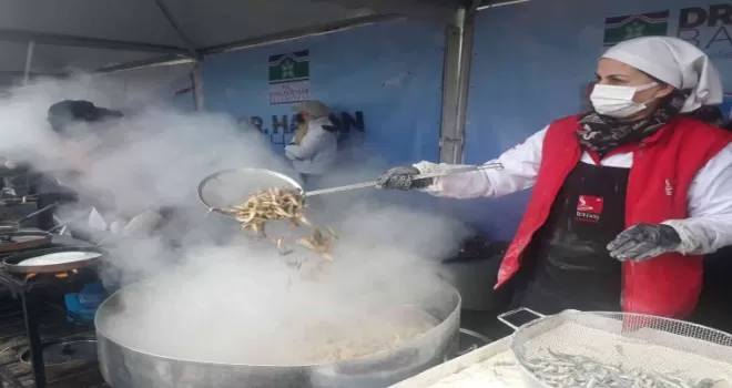 Kar altında hamsi festivali
