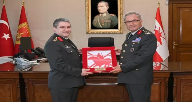 Kara Kuvvetleri ve Genelkurmay’da devir teslim