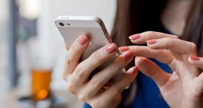 Karantina döneminde telefonlarımıza sarıldık
