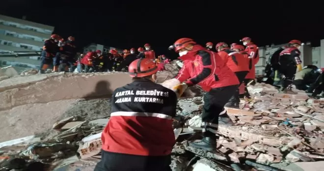 Kartal Belediyesi Sivil Savunma Ekipleri İzmir’de
