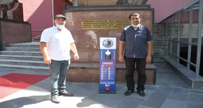 Kartal Belediyesinden ilçedeki ibadethanelere dezenfekte aracı yardımı
